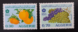 SD)ALGERIA. FRUIT. ORANGE. GRAPES. MNH - Colecciones & Series