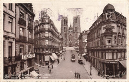 BELGIQUE - Bruxelles - Eglise Et Rue Sainte Gudule - Carte Postale Ancienne - Monumenten, Gebouwen