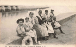 FRANCE - Les Sables D'Olonnes - Groupe De Sablaises - LL - Carte Postale Ancienne - Sables D'Olonne