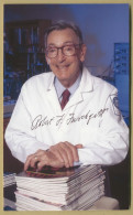 Robert F. Furchgott (1916-2009) - Biochemist - Signed Photo - Nobel Prize - Inventeurs & Scientifiques