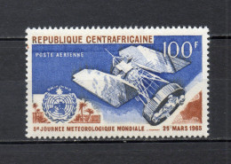 CENTRAFRIQUE PA N° 30   NEUF SANS CHARNIERE COTE 2.20€   ESPACE METEOROLOGIE - Centrafricaine (République)