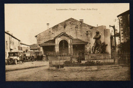 88. Lamarche. Place Jules Ferry. Les Anciennes Halles. Le Monument Aux Morts ( François Cogné). Anciens Véhicules - Contrexeville