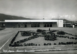 VADO LIGURE (SV) -  STAZIONE FERROVIARIA - Vgt.1954 - Estaciones Sin Trenes