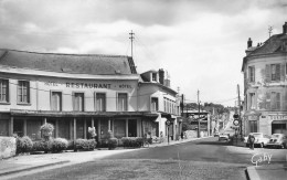 LIMAY ,  La Rue Nationale ,  Hôtel Restaurant - Limay