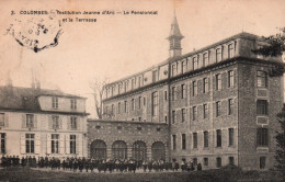 Colombes - Institution Jeanne D'Arc, Le Pensionnat Catholique Et La Terrasse - Carte N° 3 De 1908 - Schools
