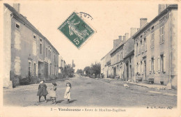 CPA 58 VANDENESSE / ROUTE DE MOULINS ENGILBERT - Andere & Zonder Classificatie