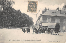 CPA 58 NEVERS / PARC ET RUE SAINT GILDARD - Autres & Non Classés