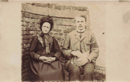 COUPLE - Portrait - Carte Postale Ancienne - Coppie