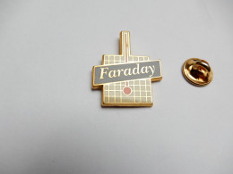 Beau Pin's En Zamac , Faraday , Parfum ?? Parfumerie Paris ?? - Parfum