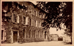 VIRIVILLE      ( ISERE )  LE BOCAGE . ANCIEN COUVENT DES URSULINES - Viriville