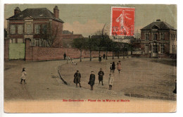 SAINTE GENEVIEVE (60) - PLACE DE LA MAIRIE ET MAIRIE - Sainte-Geneviève