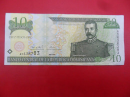 3992 - Dominican Republic 10 Pesos Oro 2000 - Dominicaanse Republiek