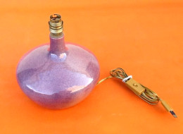 Années 1960-1970 Pied De Lampe (grand Modèle) Céramique Vernissée Violet Moucheté - Autres & Non Classés