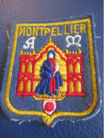 Ecusson Tissu Ancien / MONTPELLIER/ Hérault /Languedoc-Roussillon/Occitanie /Vers 1970-1990           ET509 - Blazoenen (textiel)