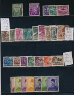 **/*/0 Diverse Gebieden, Samenstelling Met O.a. Blokken, Indonesië, Klederdrachten 1974** (3x, Cataloguswaarde €382,50), - Otros & Sin Clasificación