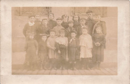 ENFANTS - Photo De Classe - Carte Postale Ancienne - Grupo De Niños Y Familias