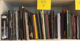 ** Jaarsets, Diverse Landen En Jaargangen, Interessant Geheel In 152 Boeken + 2 Dozen, Zm/m/ntz - Collections (with Albums)