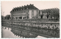 CPSM - VESOUL (Haute-Saône) - Le Durgeon. Vue Des Blocs Quai Yves Barbier - Vesoul