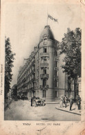 Vichy - L'Hôtel Du Parc, Vieux Tacot, Illustration - Imprimerie Bougarel - Carte De 1910 - Hotels & Restaurants