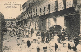 Mortagne Au Perche * Le Concours Du FGSPF Le 15 Juin 1913 * Une Partie Du Défilé Dans La Rue * Au Planteur De Caïffa - Mortagne Au Perche