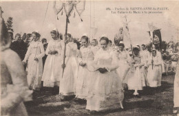 Plonévez Porzay * Le Pardon De Ste Anne La Palue * Les Enfants De Marie à La Procession * Fête * Coiffe - Plonévez-Porzay