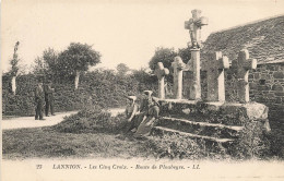 Lannion * Les Cinq Croix * La Route De Ploubeyre * Coiffe - Lannion