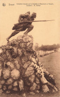 BELGIQUE - Dinant - Cimetière Sur La Citadelle Et Monument L'ASSAUT -  Carte Postale Ancienne - Dinant