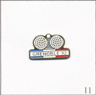 Pin's Sport - Pétanque / Grenoble 1992. Non Estampillé. Métal Peint. T657-11 - Petanca