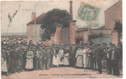 CPA De BEZONS - Rentrée De L'usine Pendant Les Grèves. - Other & Unclassified