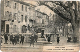 81. LABRUGUIERE. Kiosque Et Boulevard De La République - Labruguière