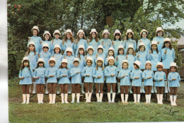 ENVIRONS DE LENCLOITRE ASSOCIATION DES MAJORETTES DE SINT GENEST D'AMBIERE CPSM 10X15 TBE - Lencloitre