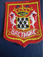 Ecusson Tissu Ancien/ France / BRETAGNE/ Côte D'Armor, Finistère, Ille Et Vilaine, Morbihan / Vers 1970-1990       ET550 - Patches