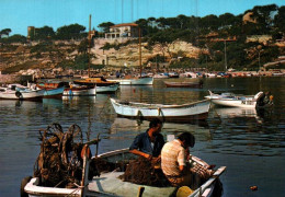 CPM - CARRY Le ROUET - Préparatifs Pour La Pêche (pêcheurs) … Edition De France - Carry-le-Rouet