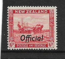 NEW ZEALAND 1942 6d OFFICIAL SG O127c PERF 14½ X 14 LIGHTLY MOUNTED MINT Cat £17 - Oficiales