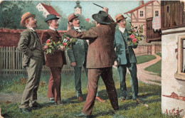 FANTAISIES - Hommes Qui Chantent Tenant Des Fleurs - Colorisé - Carte Postale Ancienne - Mannen