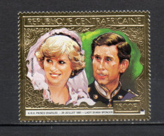 CENTRAFRIQUE PA N° 245   NEUF SANS CHARNIERE COTE 17.50€   MARIAGE LADY DIANA PRINCE CHARLES  TIMBRE OR - Centrafricaine (République)