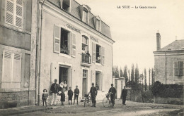 La Suze Sur Sarthe * Place Et La Gendarmerie Nationale * Gendarmes - La Suze Sur Sarthe