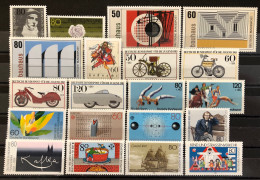 1983, Xx - Annual Collections