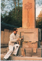 Bagneux J.C. Picavet Sculpteur Balnéolais Fontaine D'Arménie Pierre De Volvic - Bagneux