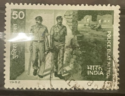 INDIA - (0) - 1982  #  920    SEE PHOTO FOR CONDITION OF STAMP(S) - Gebruikt