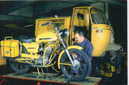 Musée De La Poste Moto Morini Triporteur Garage PTT - Postal Services