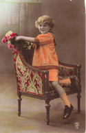 ENFANTS - Portrait D'un Petit Garçon Dans Un Fauteuil - Colorisé - Carte Postale Ancienne - Portretten