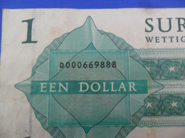 8458 - Suriname 1 Dollar 2004 - Surinam