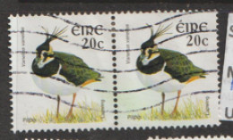 Ireland  2001  SG 1472   Lapwing   Fine Used  Pair - Used Stamps
