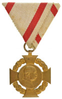 1908. "Katonai Jubileumi Kereszt" Aranyozott Bronz Kitüntetés Mellszalagon T:XF Hungary 1908. "Diamond Jubilee Cross For - Ohne Zuordnung