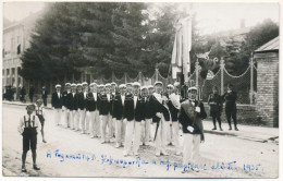 * T3 1935 Fogaras, Fagaras; Fogarasi Magyar Dalegylet Férficsoportja A Református Paplak Előtt / Men's Group Of The Hung - Ohne Zuordnung