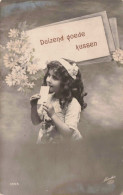 ENFANTS - Duizen Goede Kussen - Petite Fille Savec Une Lettre - Carte Postale Ancienne - Ritratti
