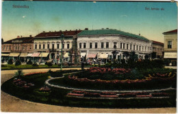 T2/T3 1916 Szabadka, Subotica; Szent István Tér, üzletek. Vasúti Levelezőlapárusítás 112. Sz. 1915. / Square, Shops (fl) - Ohne Zuordnung