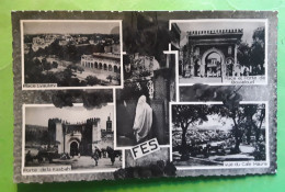 FES FEZ Maroc , Place Lyautey, Place Et Porte De Bouieloud, Porte De La Kasbah, Vue Du Café Maure, 1962 ,TB - Fez