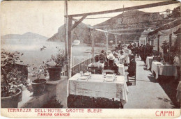 ** T4 Marina Grande (Capri), Terrazza Dell'Hotel Grotte Bleue / Hotel Terrace, Restaurant, Waiters, Music Band (EM) - Ohne Zuordnung